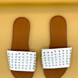 Women spike sandals